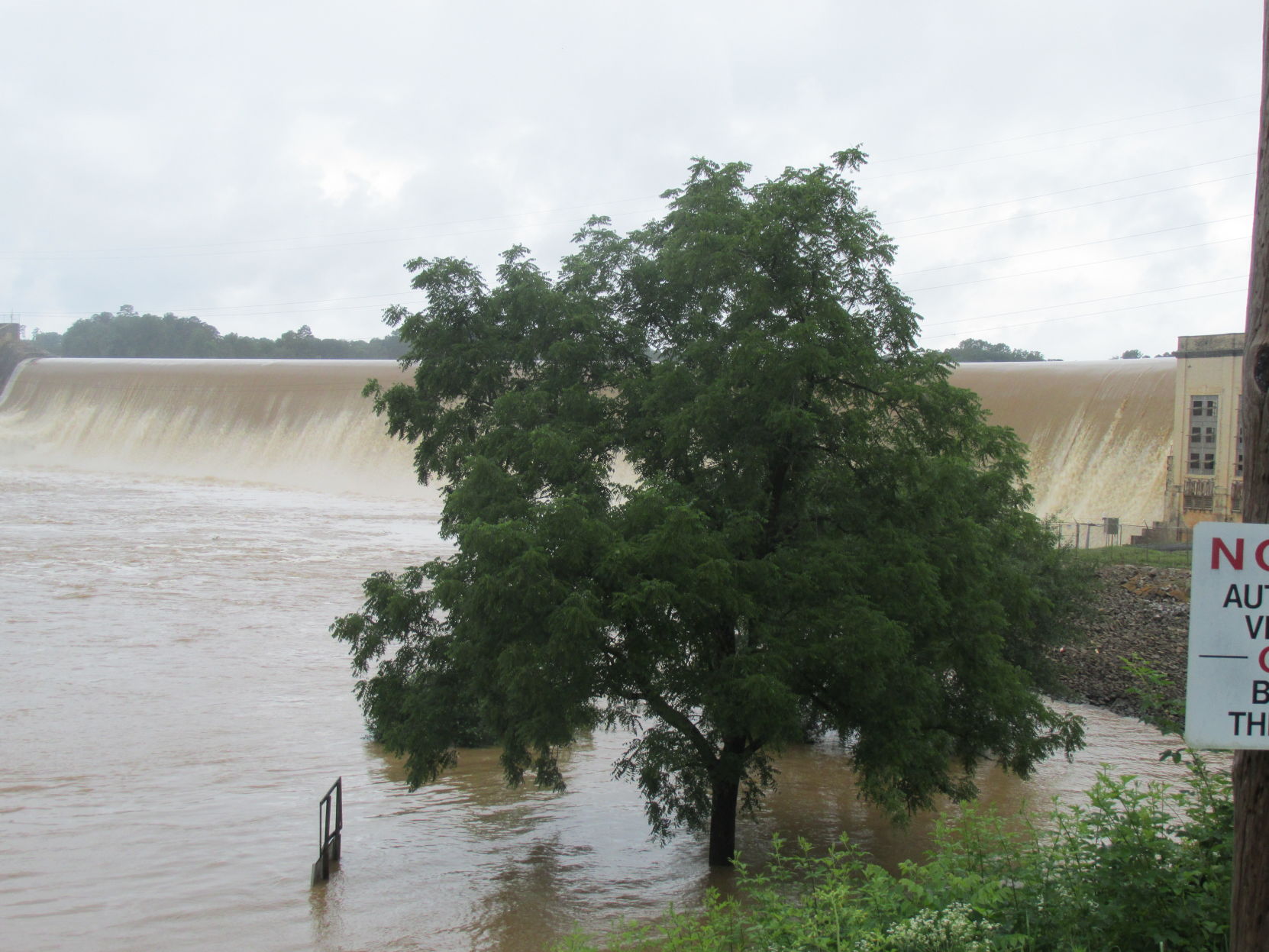 Lookout Dam (7).JPG